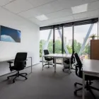 Przedsiębiorstwo 3 wizerunek REGUS - WARSAW, VILLA METRO WILANOWSKA Nieruchomości - Kupno, Sprzedaż, Wynajem w Warszawa MZ