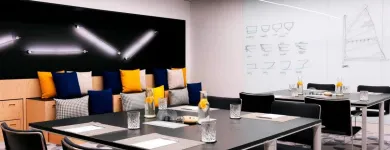 Przedsiębiorstwo 3 wizerunek RENAISSANCE WARSAW AIRPORT HOTEL Kategoria w Warszawa MZ