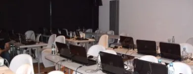 Przedsiębiorstwo 3 wizerunek WYPOZYCZENIA.COM Komputery - Naprawa w Warszawa MZ