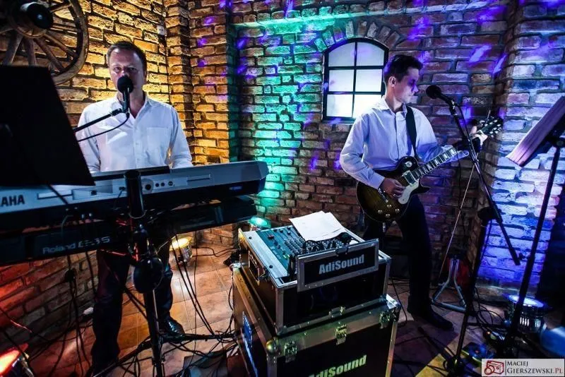 Przedsiębiorstwo 3 wizerunek ZESPÓŁ MUZYCZNY ADISOUND